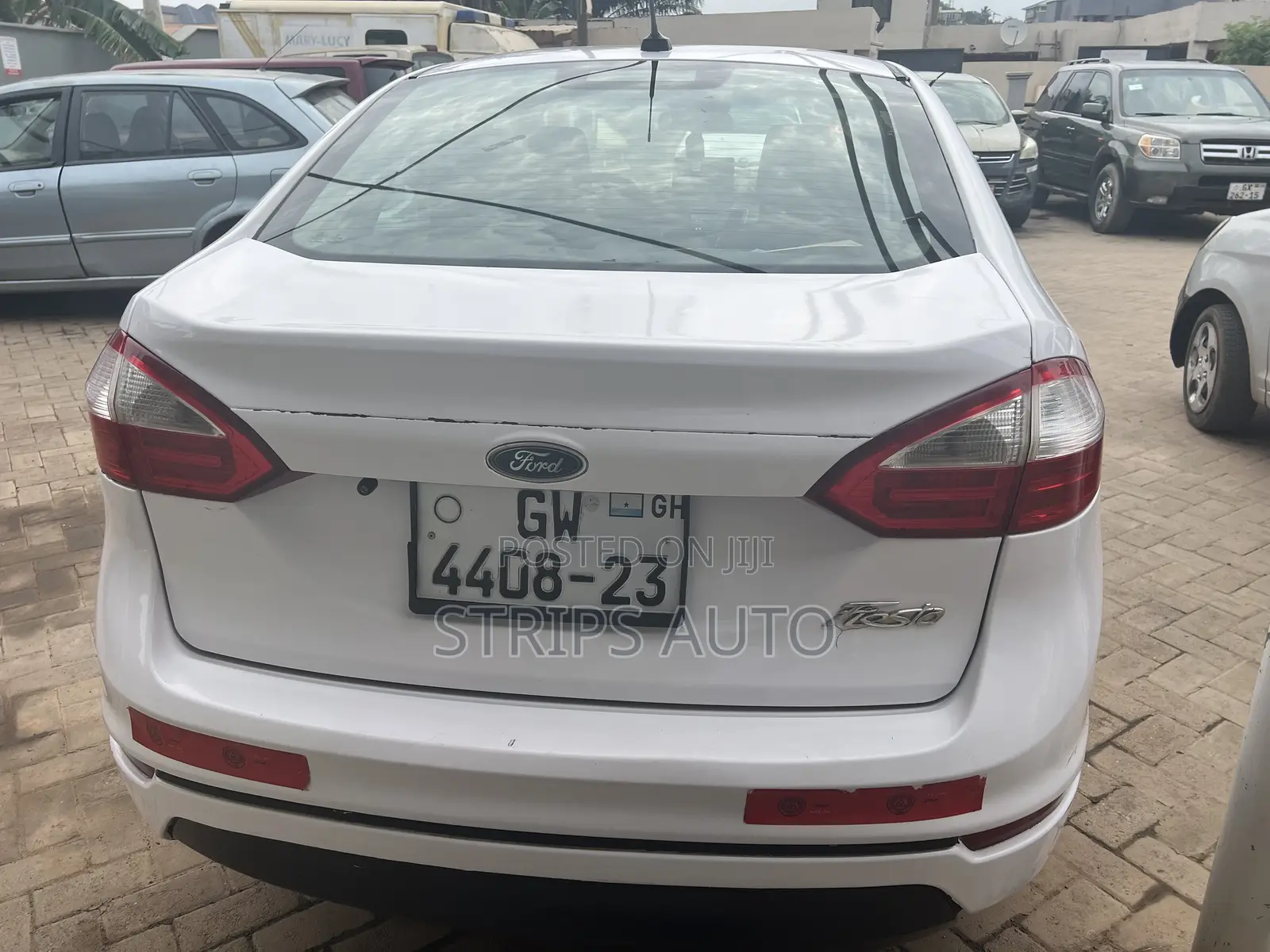 Ford Fiesta S 4dr Sedan (1.6L 4cyl 5M) 2015 White