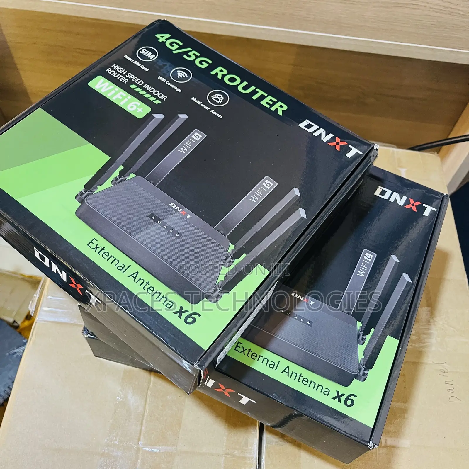 Wi-Fi6 DNXT WR950 4g/5g LTE Rechargeable Router (MTN, Telecel, Tigo)