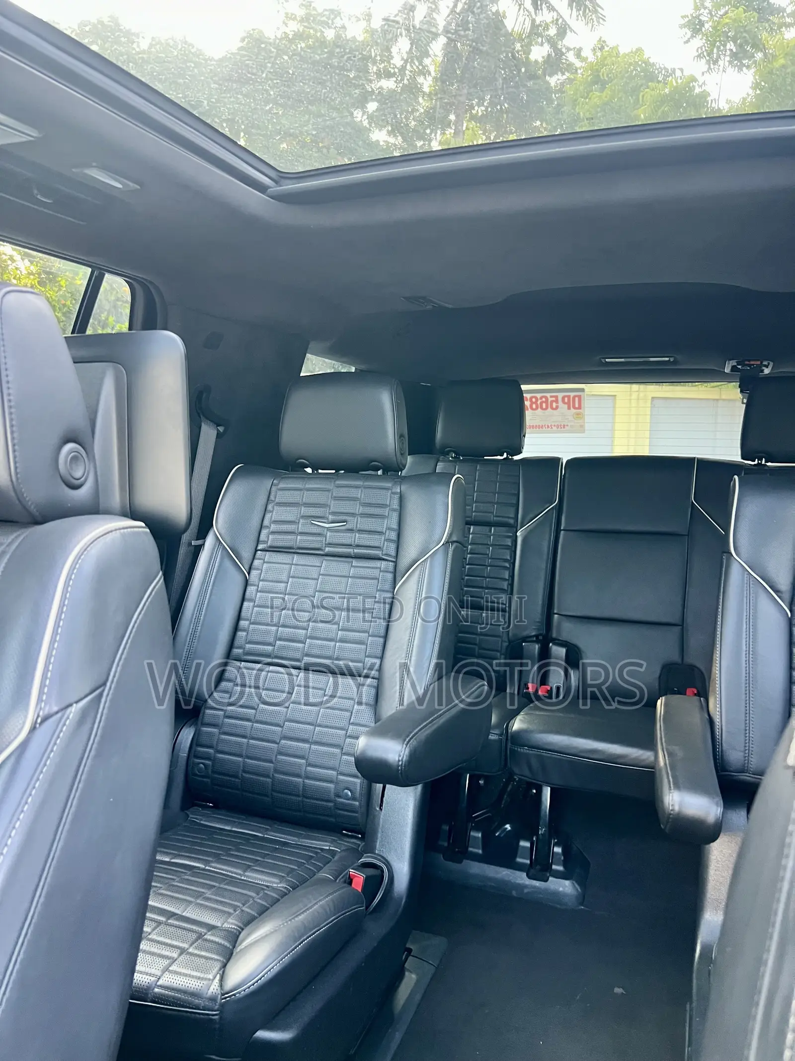 Cadillac Escalade 2022 White