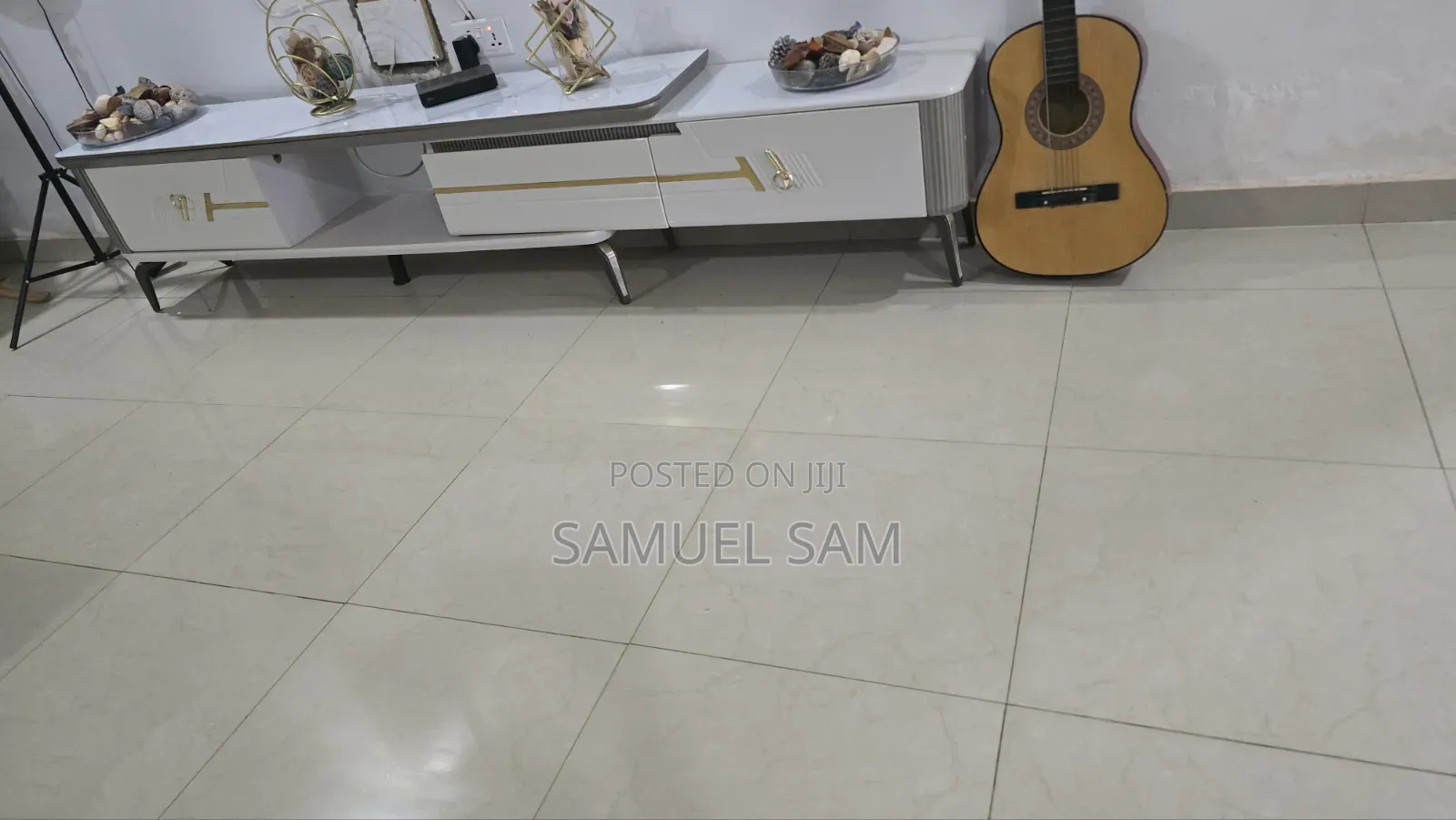 Foreign TV Stand