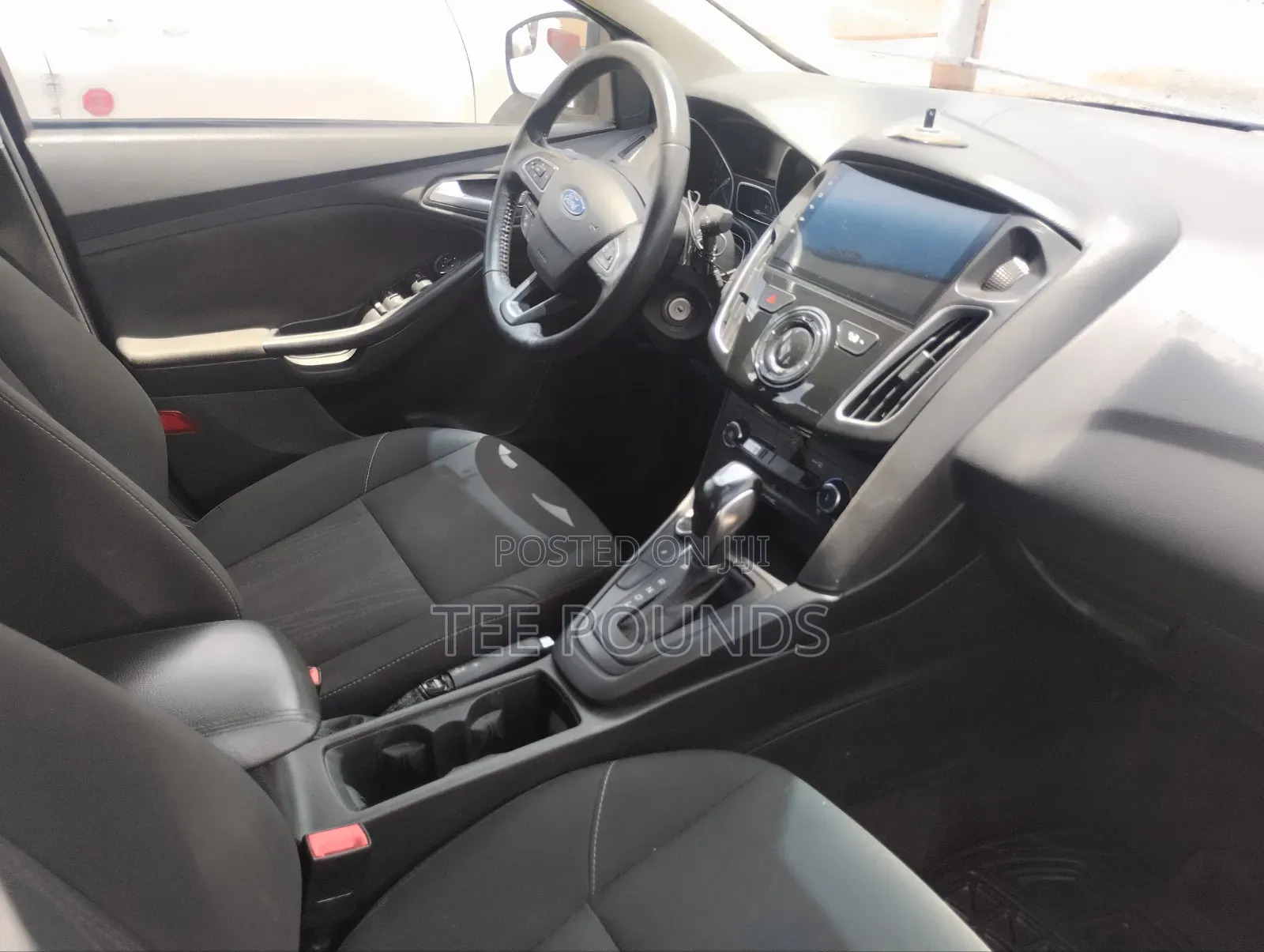 Ford Focus 2016 Red