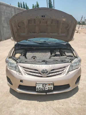 Toyota Corolla 2012 Brown