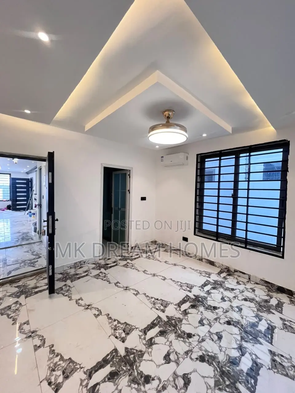 4bdrm House in Lake Side Estate for sale