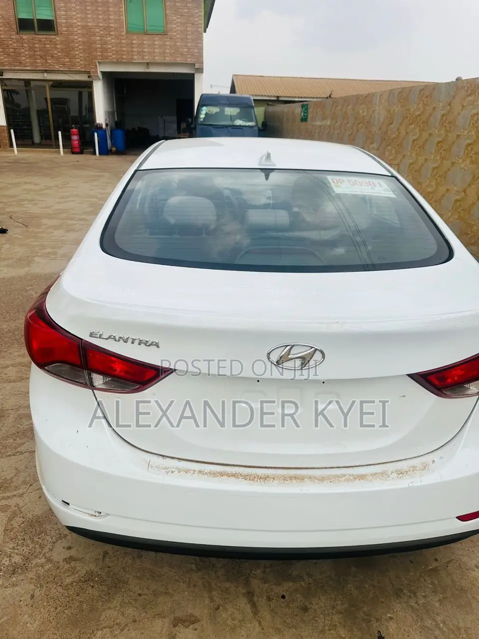 Hyundai Elantra SE Sedan FWD (1.8L 4cyl 6A) 2016 White