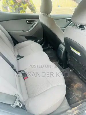 Hyundai Elantra SE Sedan FWD (1.8L 4cyl 6A) 2016 White