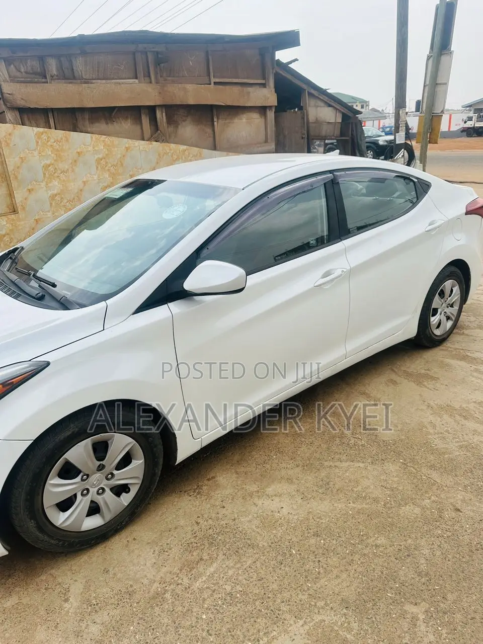 Hyundai Elantra SE Sedan FWD (1.8L 4cyl 6A) 2016 White
