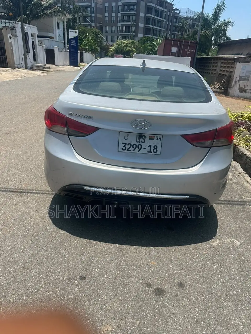 Hyundai Elantra GLS Sedan FWD (1.8L 4cyl 6A) 2013 Gray