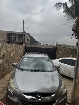 Hyundai Tucson Limited FWD 2012 Gray