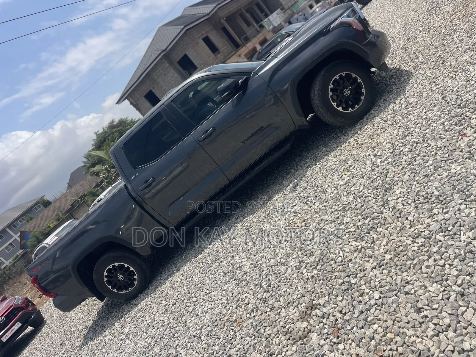 Toyota Tundra 2024 Black