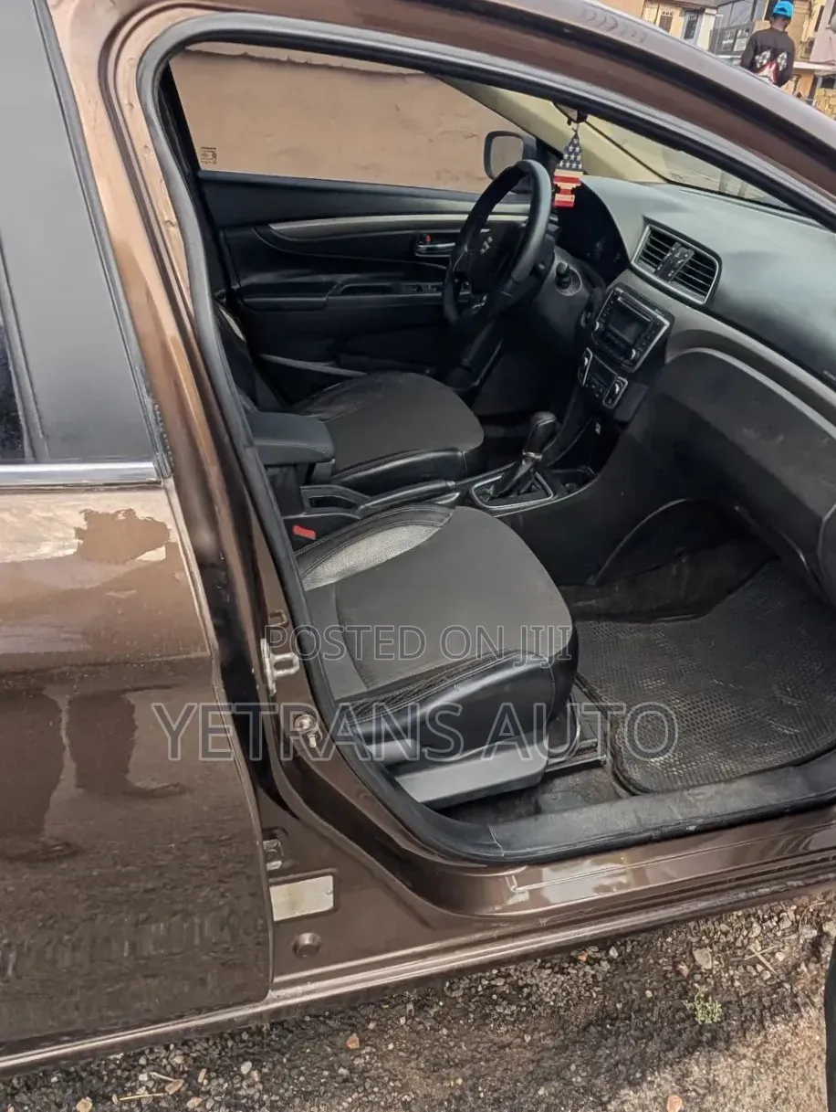 Suzuki Ciaz 2015 Brown