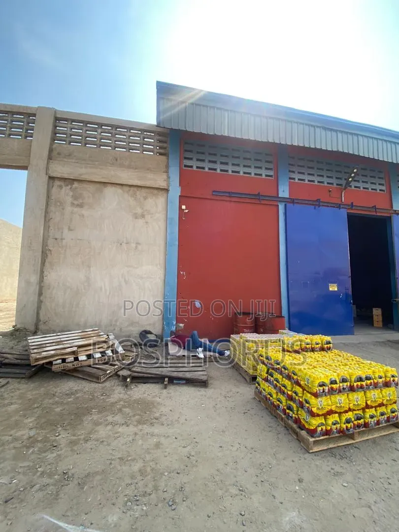 Warehouse for Rent at Spintex
