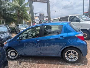 Toyota Yaris 2013 Blue