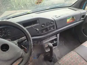 Mercedes-Benz Sprinter 2000
