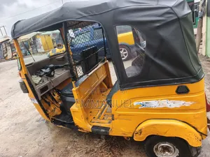 Bajaj RE 2024 Yellow