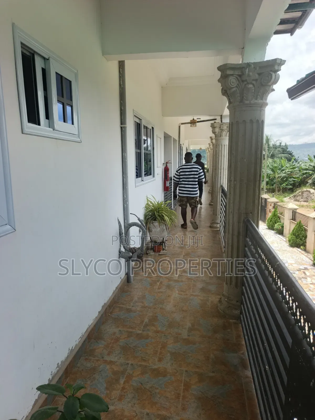 2bdrm Block of Flats in Koforidua Pipeline, New-Juaben Municipal
