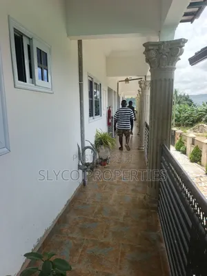 2bdrm Block of Flats in Koforidua Pipeline, New-Juaben Municipal