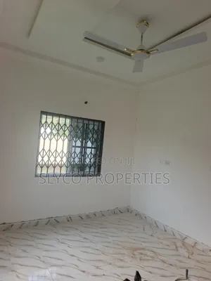 2bdrm Block of Flats in Koforidua Pipeline, New-Juaben Municipal