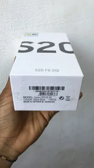 New Samsung Galaxy S20 FE 5G 128 GB Blue