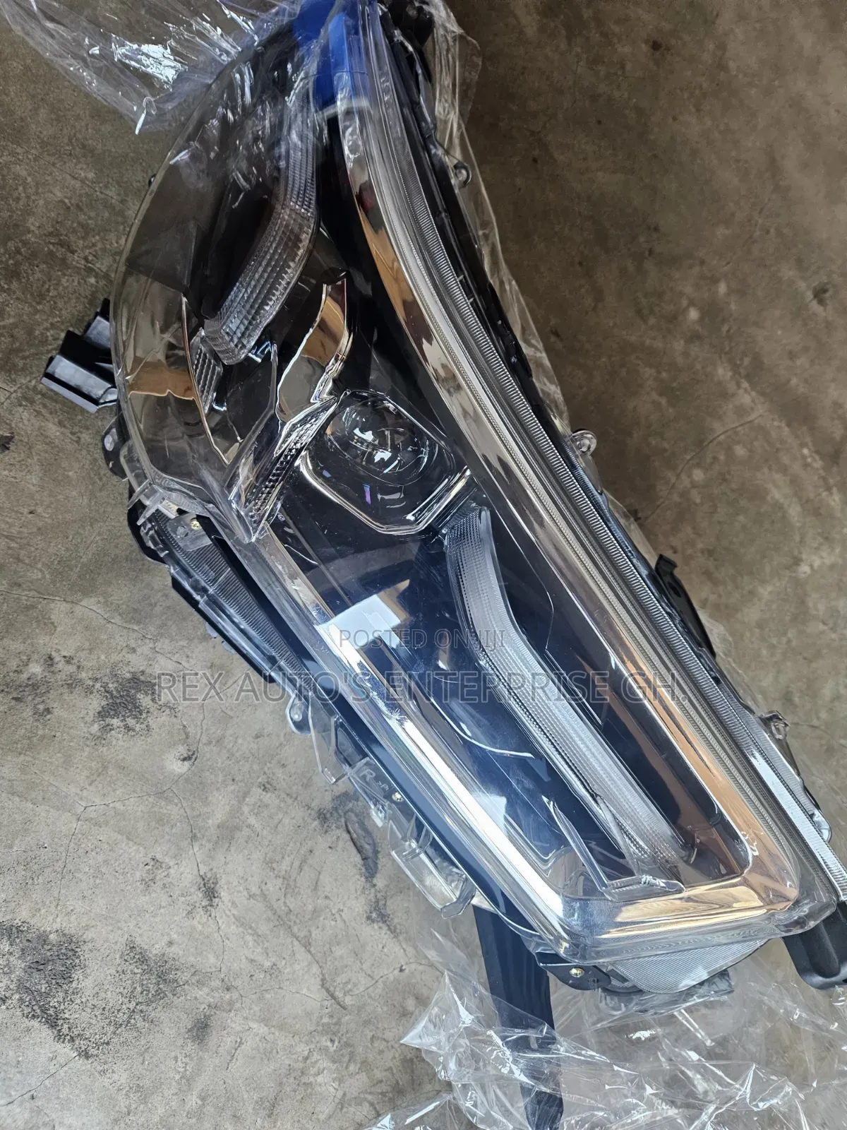Hilux 2018,2019,2020,2021 Headlight (Pair)