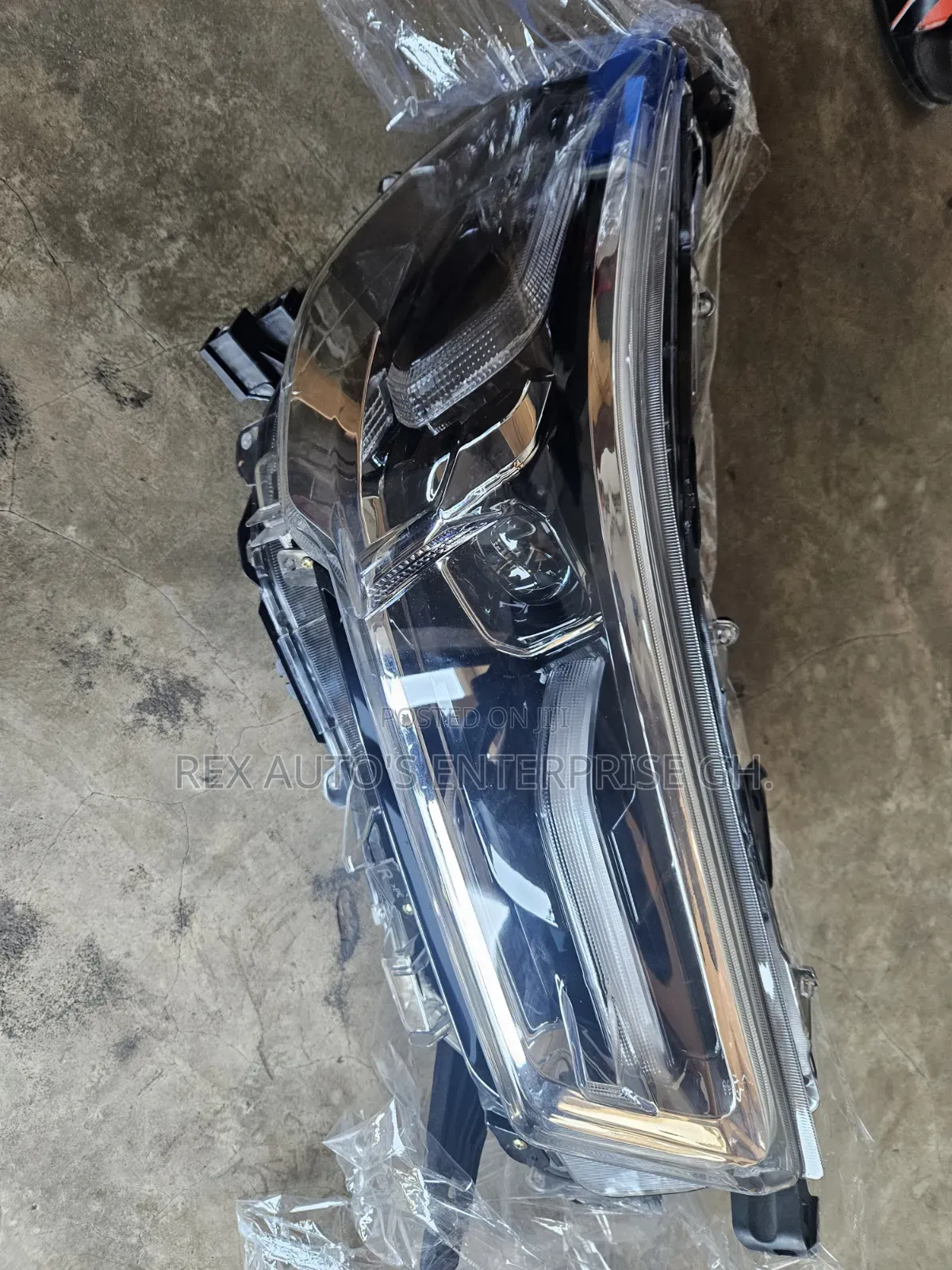 Hilux 2018,2019,2020,2021 Headlight (Pair)
