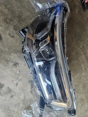 Hilux 2018,2019,2020,2021 Headlight (Pair)