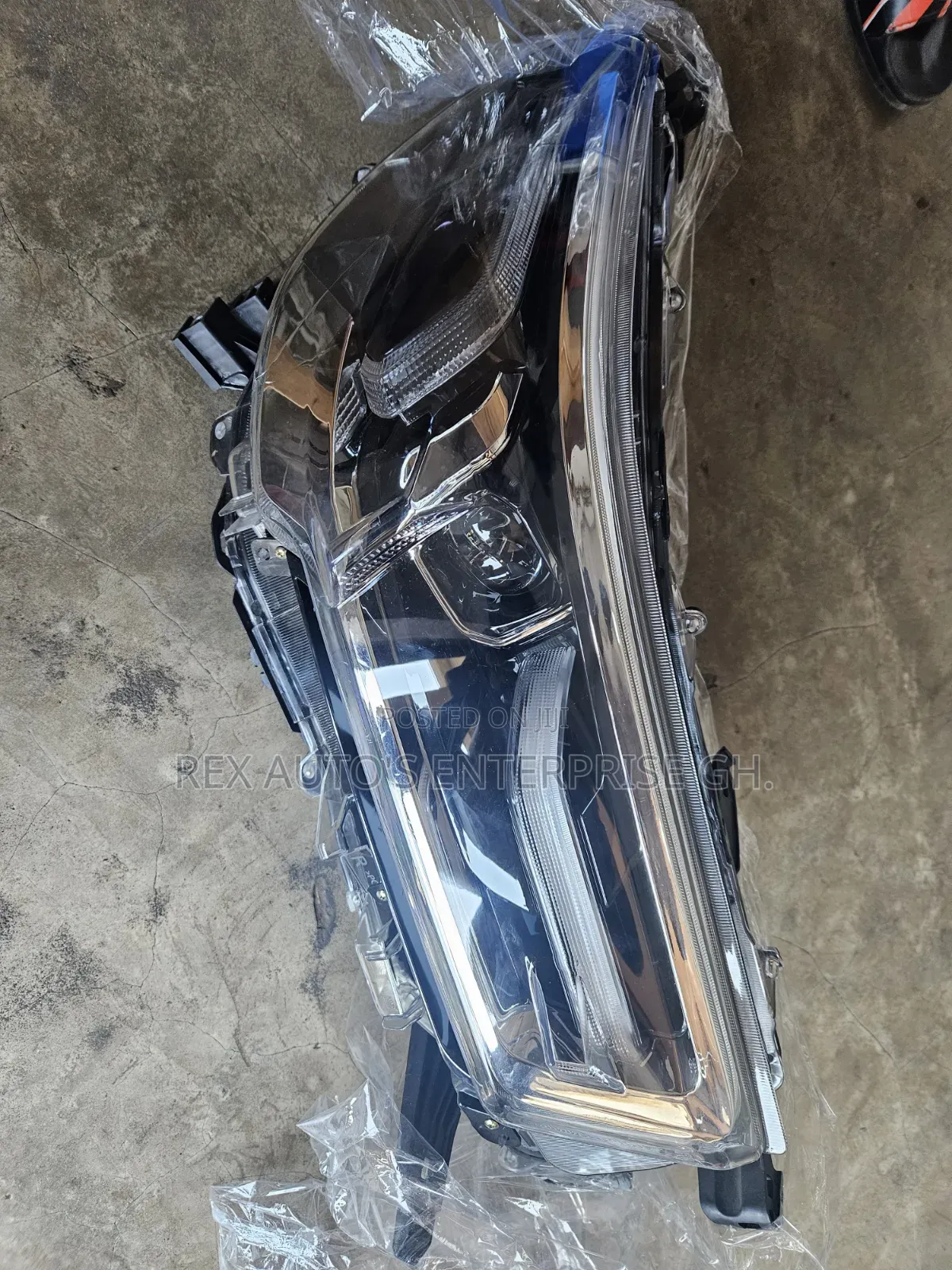 Hilux 2018,2019,2020,2021 Headlight (Pair)