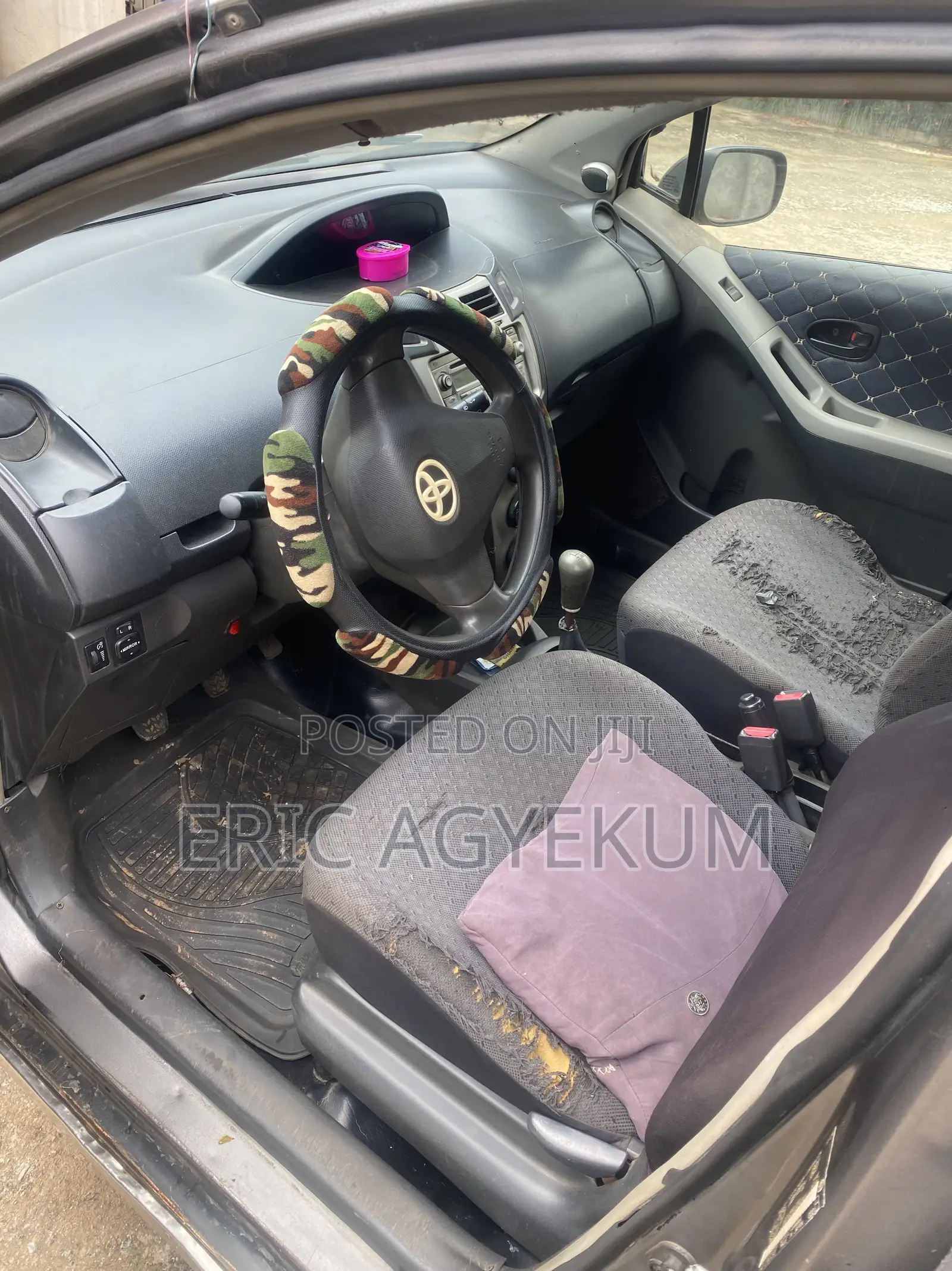 Toyota Yaris 2010 Gray
