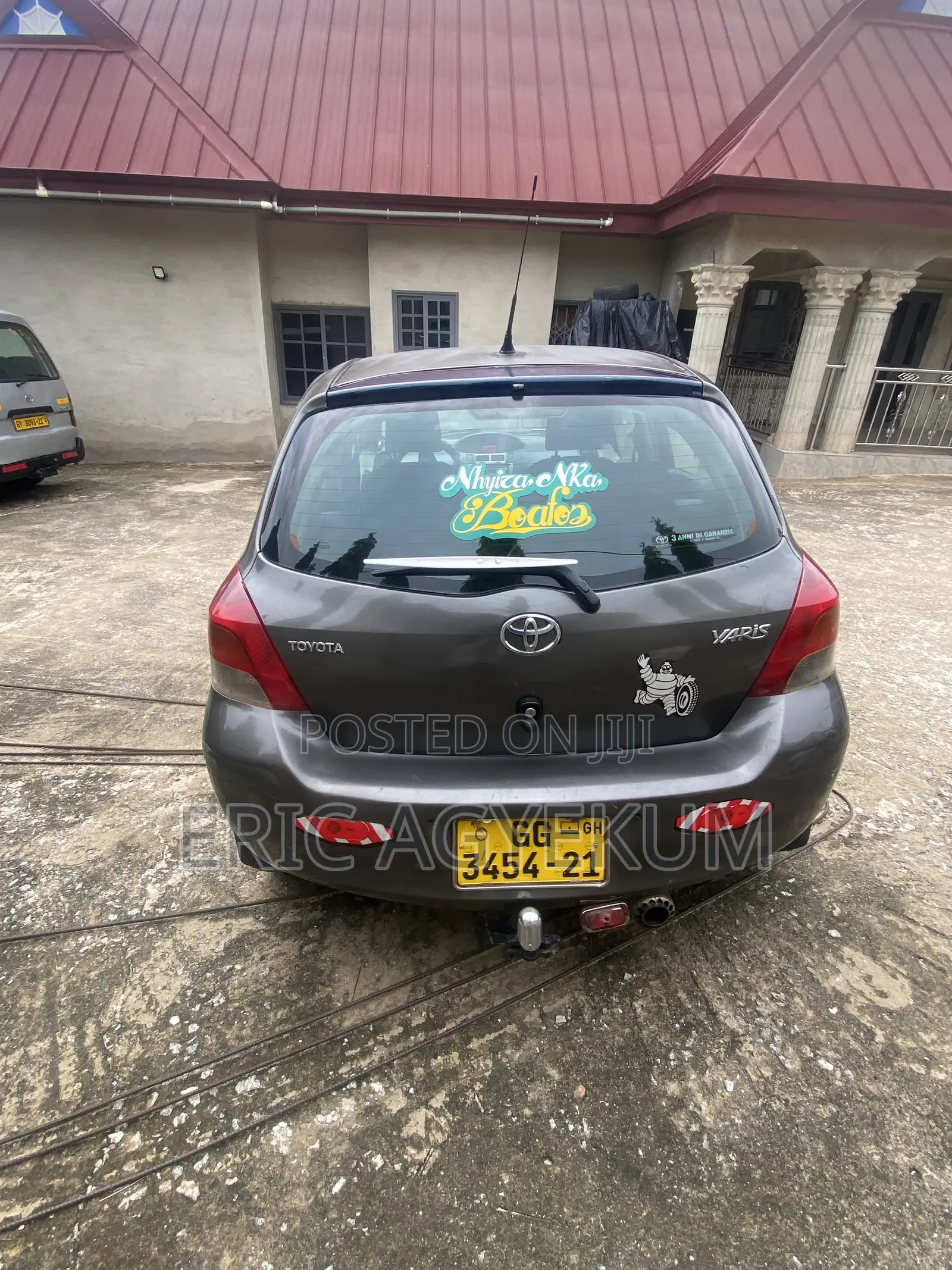Toyota Yaris 2010 Gray