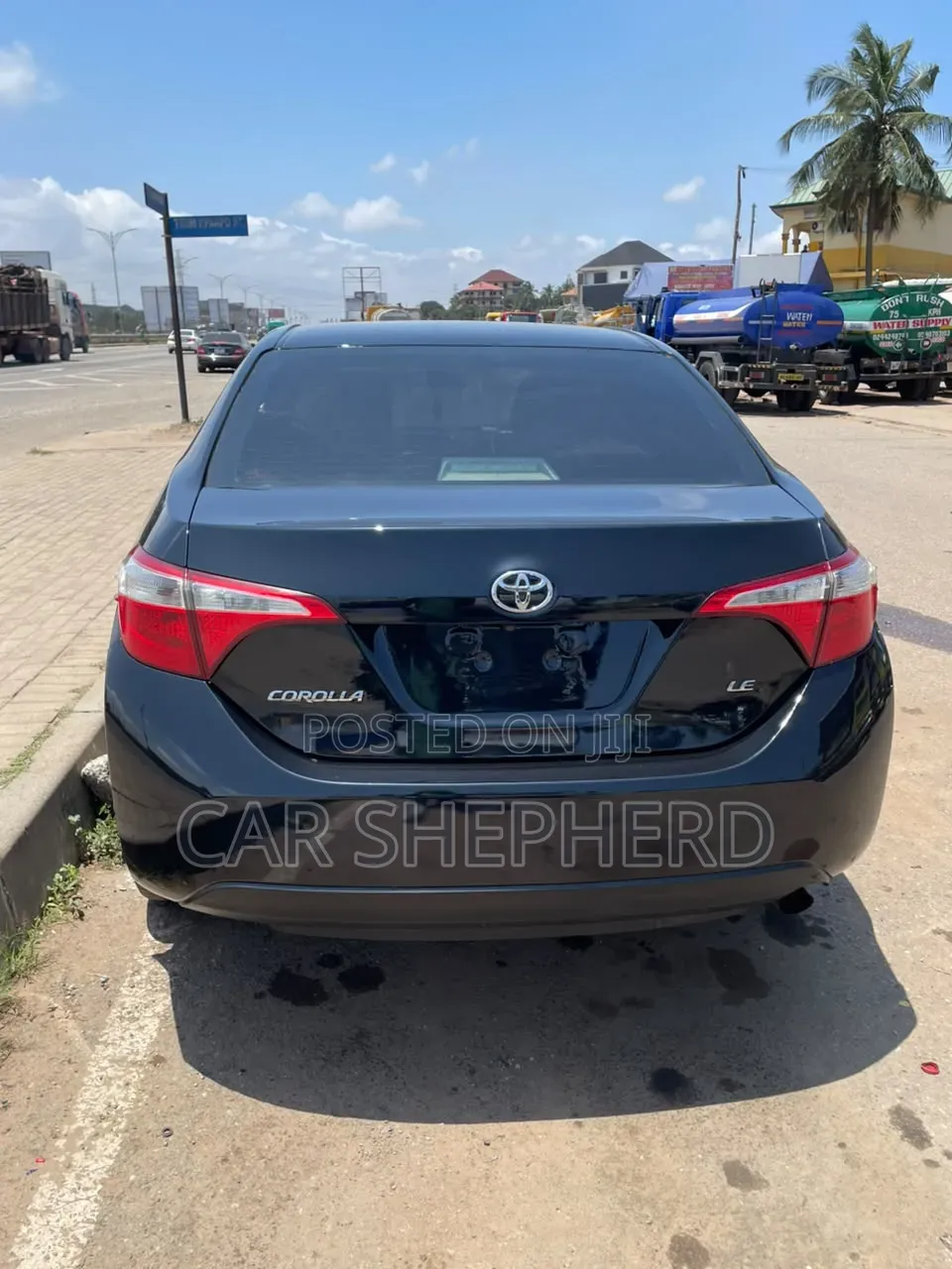 Toyota Corolla LE Premium 4dr Sedan (1.8L 4cyl CVT) 2016 Black