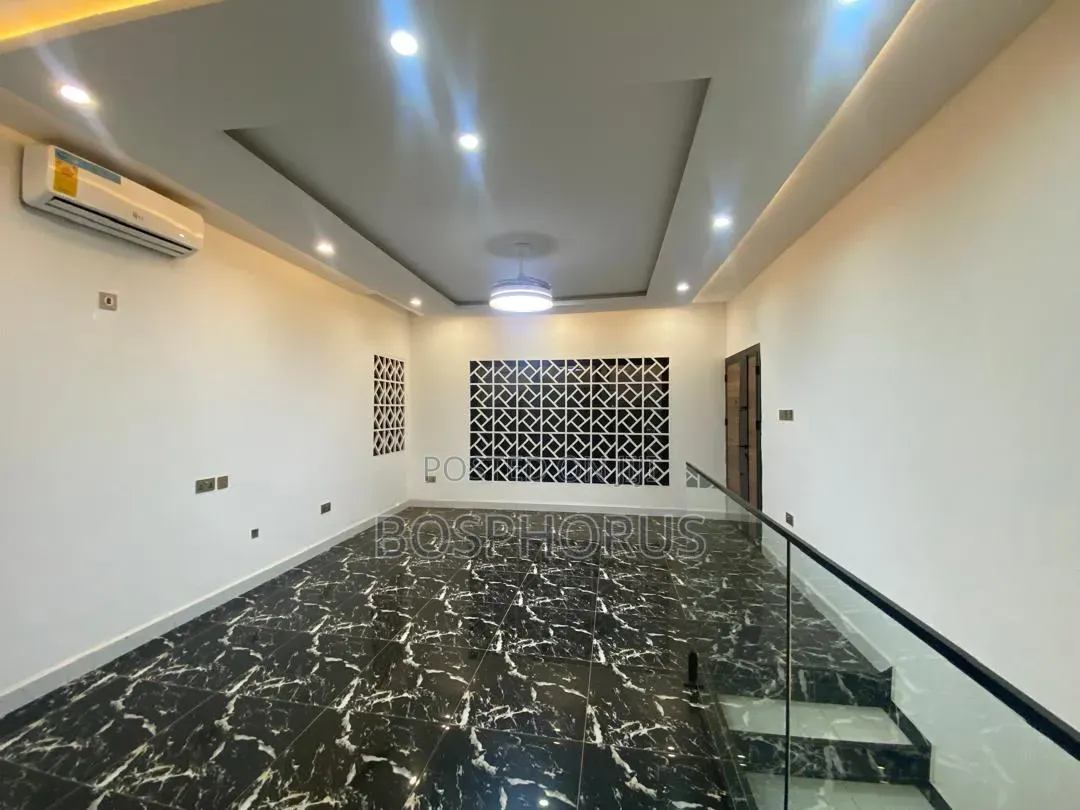 4bdrm House in Lapaz Nyamekye, Nyanmekye for rent