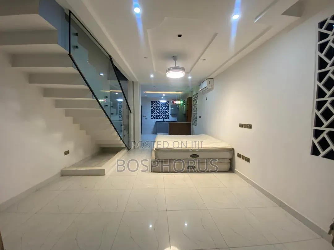 4bdrm House in Lapaz Nyamekye, Nyanmekye for rent