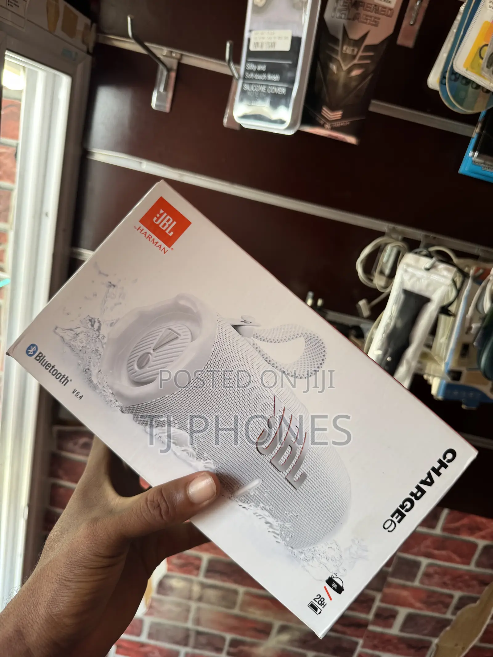 JBL Charge 6