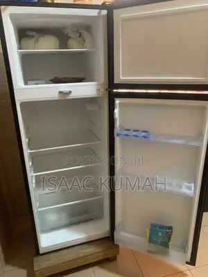 Kitchen Appliances (Refrigerator) Slightly Used