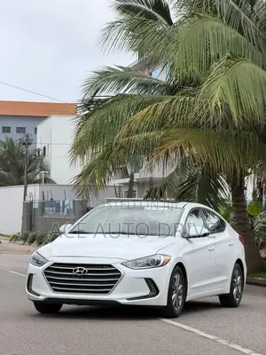 Hyundai Elantra 2018 White
