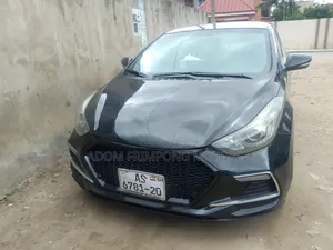 Hyundai Elantra 2011 Black