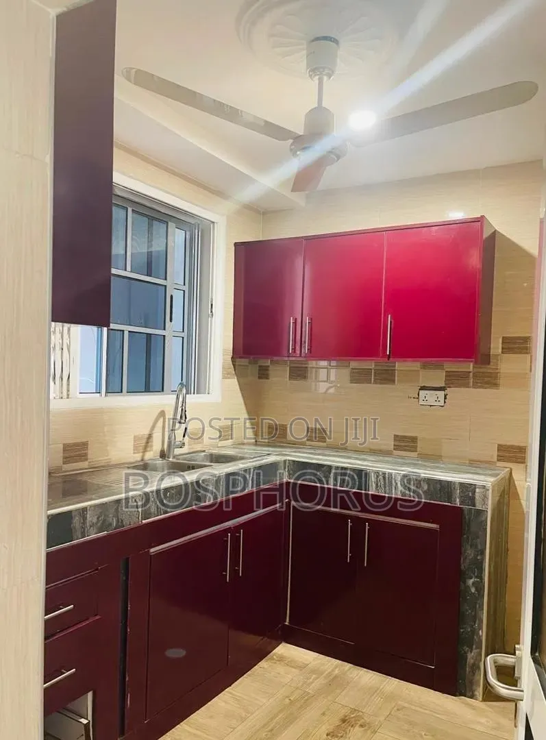 1bdrm Apartment in Lapaz Racecourse, Nyanmekye for rent