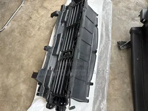 Honda CRV 2017-22 Shutter Grille Brand New