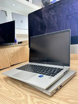 Laptop HP EliteBook 640 G9 16GB Intel Core i5 SSD 256GB