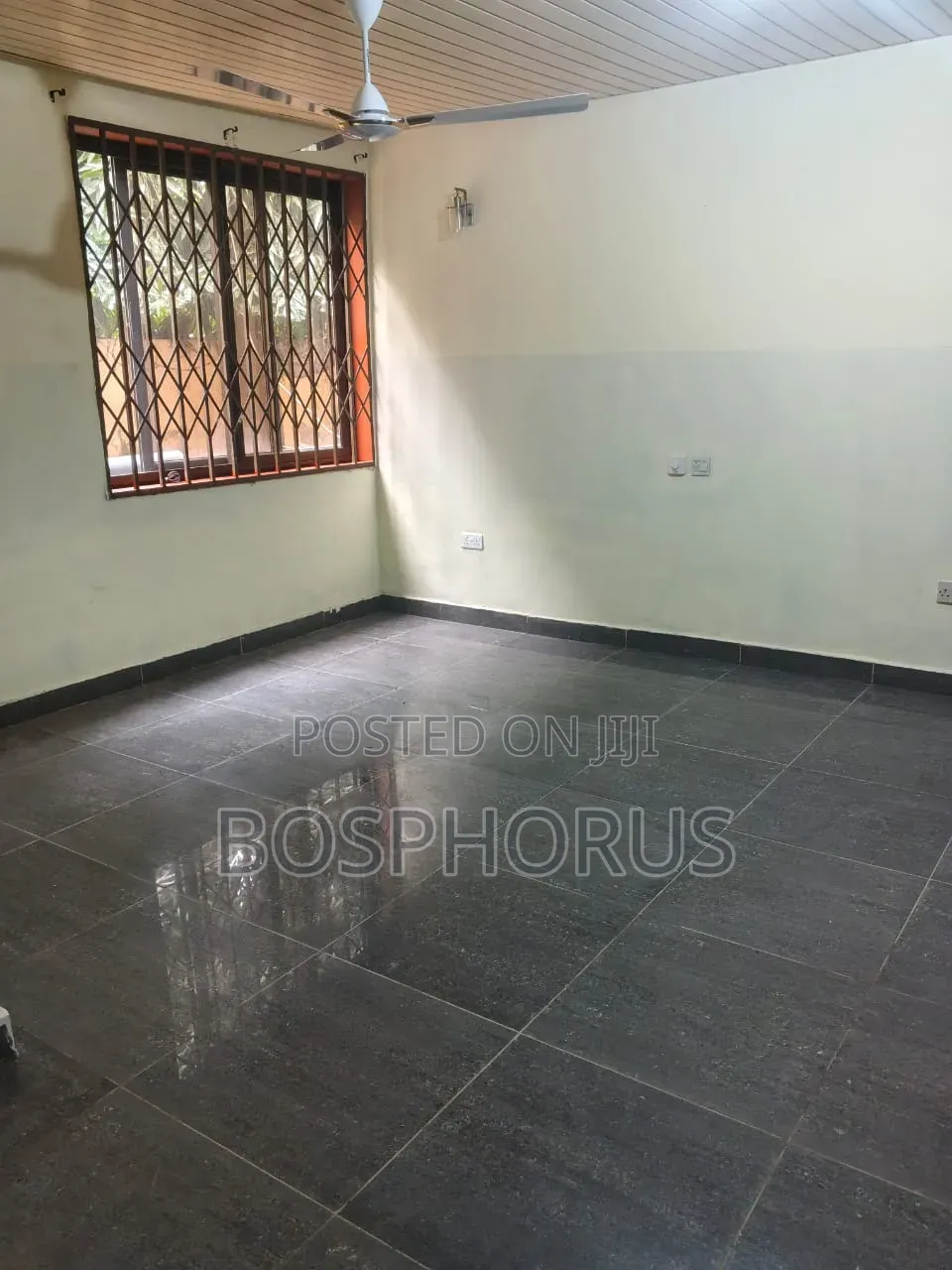 2bdrm Apartment in Lapaz Nyamekye, Nyanmekye for rent