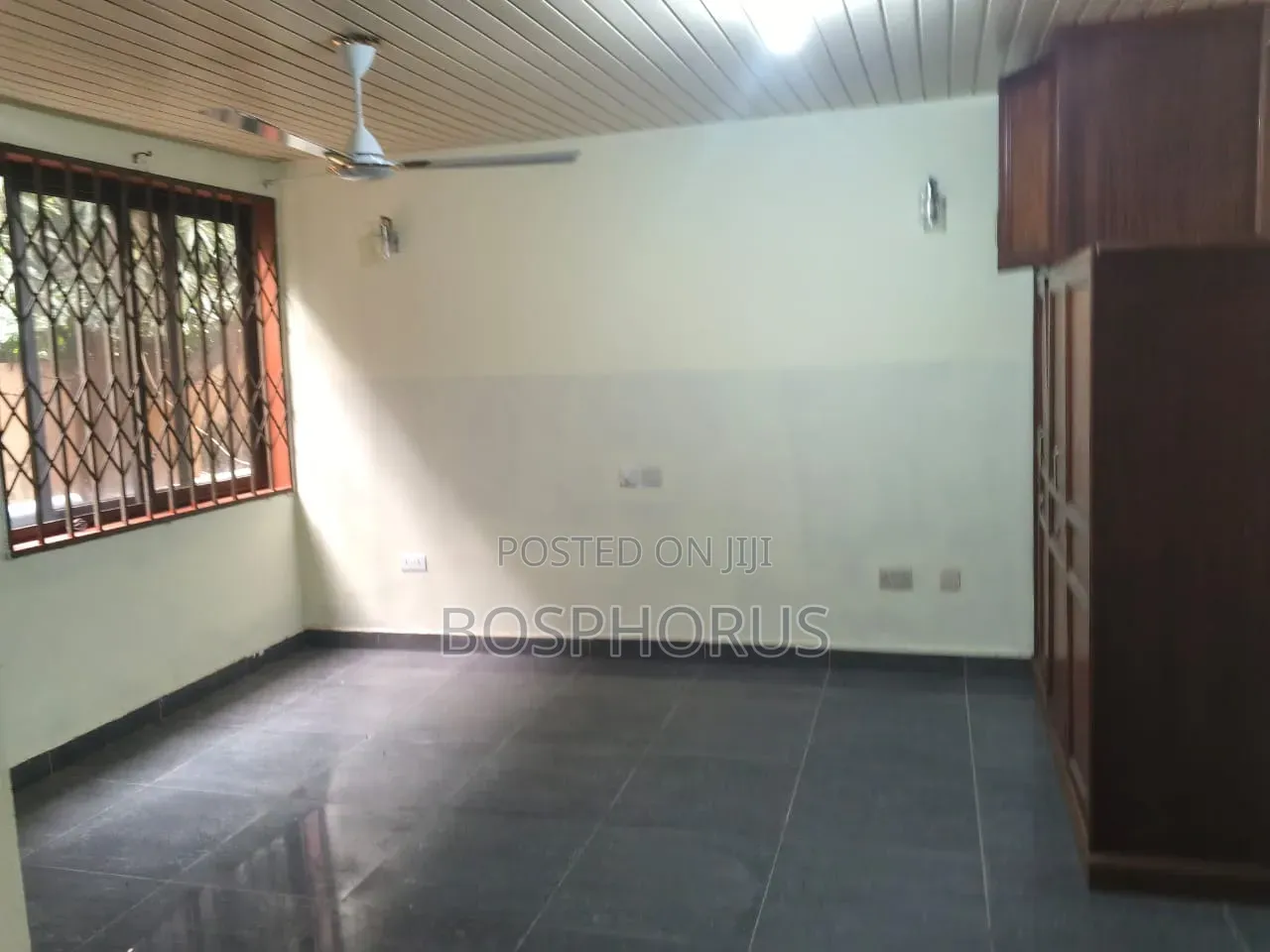2bdrm Apartment in Lapaz Nyamekye, Nyanmekye for rent