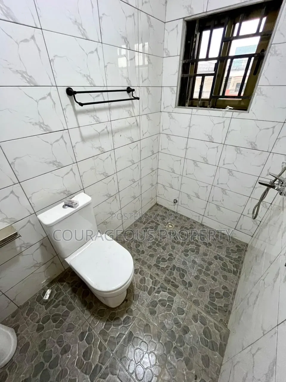 2bdrm Apartment in Acp, Kwabenya for rent