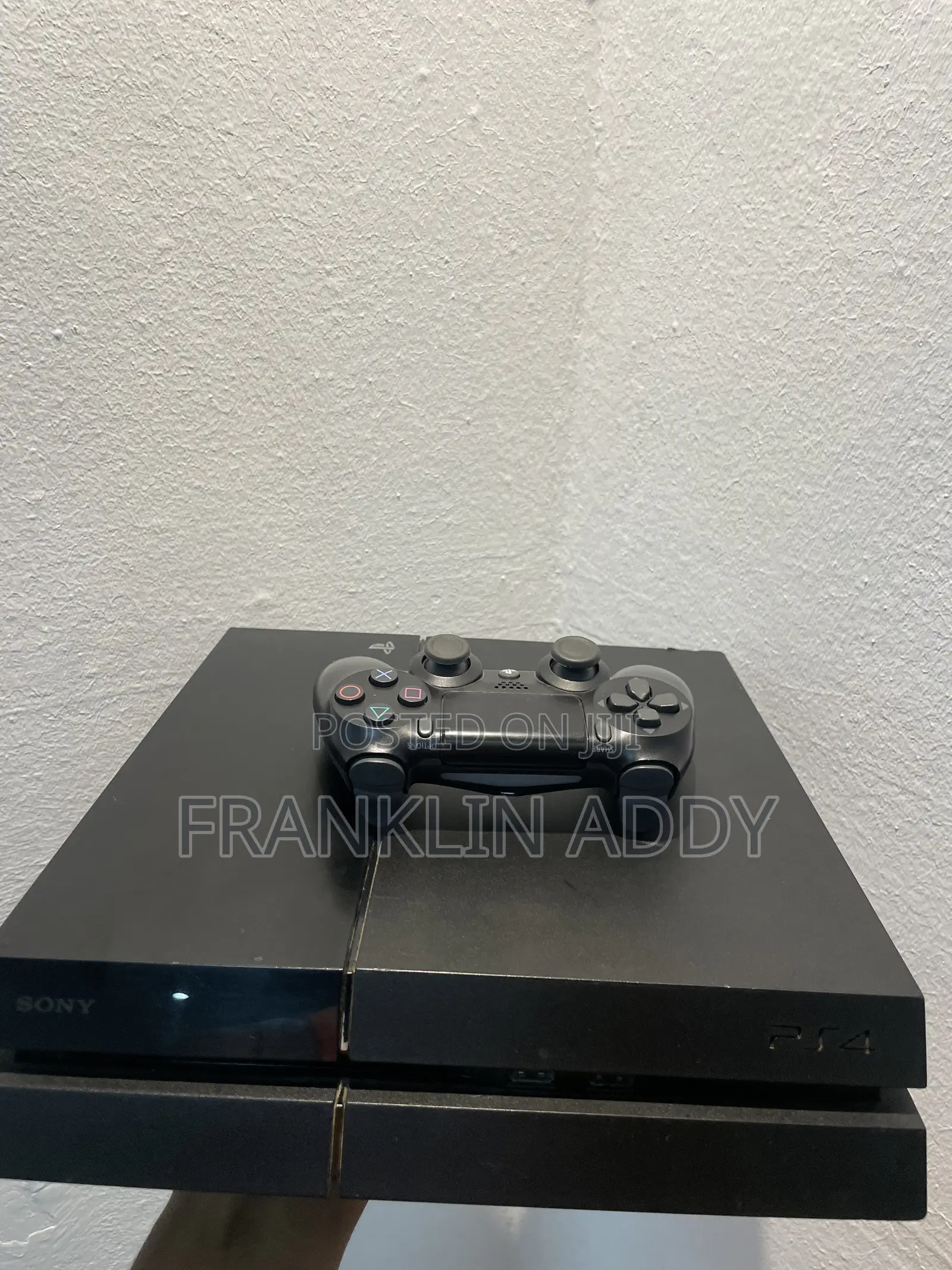 PS4 Standard