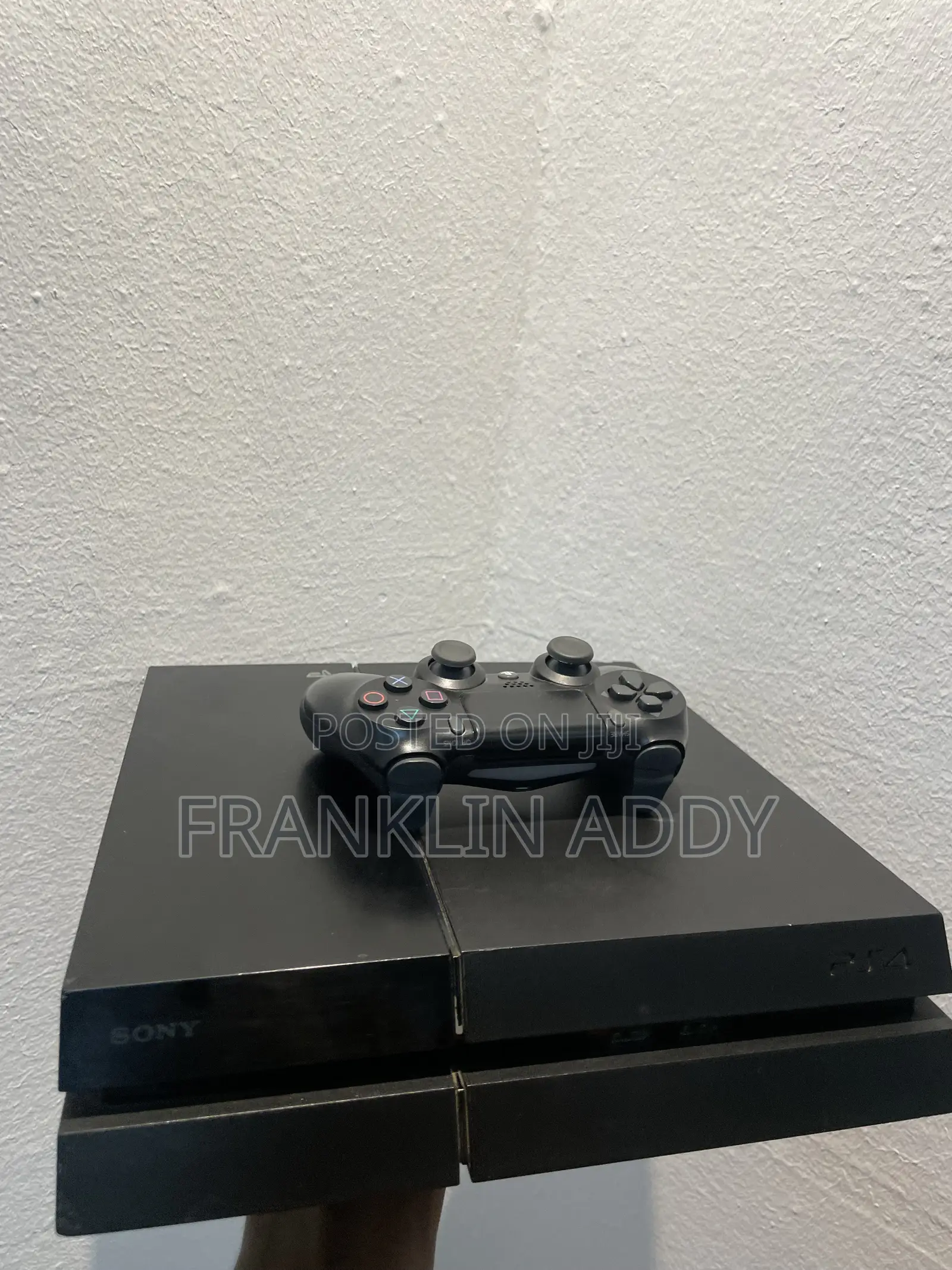 PS4 Standard