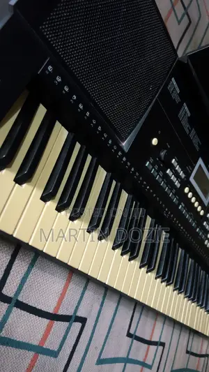 GLS PSR 450 Professional Keyboard