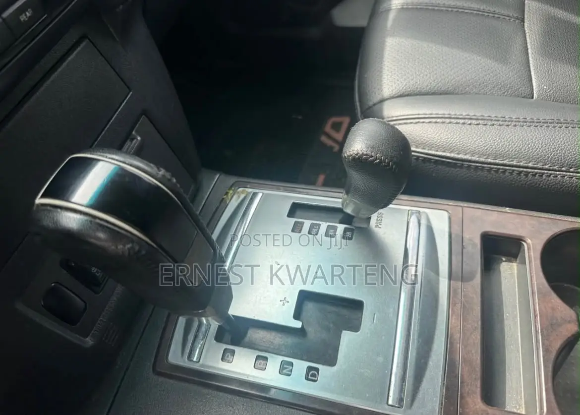 Mitsubishi Pajero V80 3.2 DI-D 2015 Black