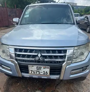 Mitsubishi Pajero V80 3.0 VR-I 2016 Blue