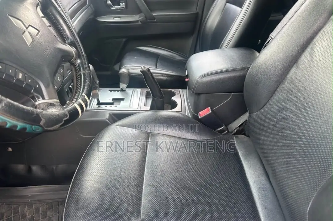 Mitsubishi Pajero V80 3.0 VR-I 2016 Blue