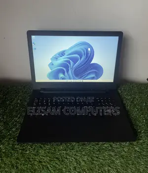 Laptop Lenovo IdeaPad 110 8GB Intel Core i5 HDD 1T