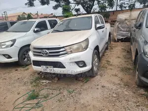 Toyota Hilux Revo Double Cab Deisel 2.8 RWD 2017 White