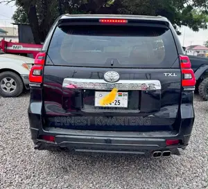 Toyota Land Cruiser Prado 2017 Black